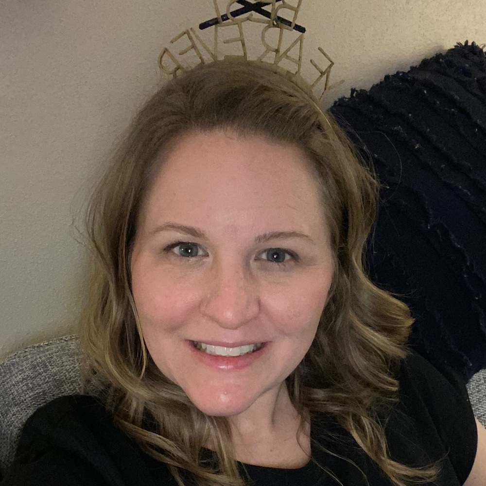 Meet your Posher, Leslee